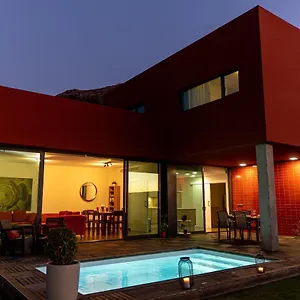https://salobre-golf-villa-3-premium.in-canary-islands.com